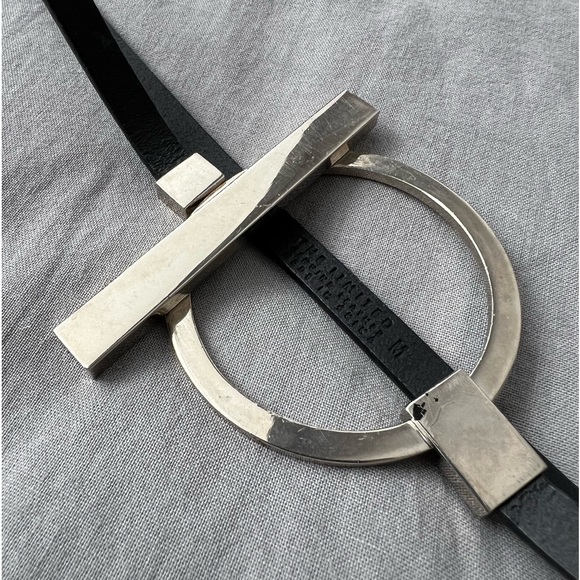 Limited Thin Leather Belt Black Silver Loop Contemporary Modern Womens M 32-34 - Picture 3 of 17
